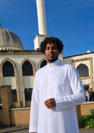 Murder investigation launched after 22-year-old fatally stabbed in west London bus